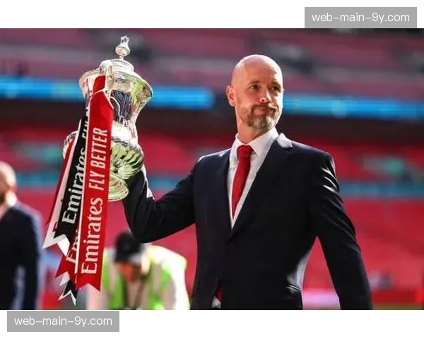 韩国球星重返英超，狼队官宣签下来自德甲的进攻型中场